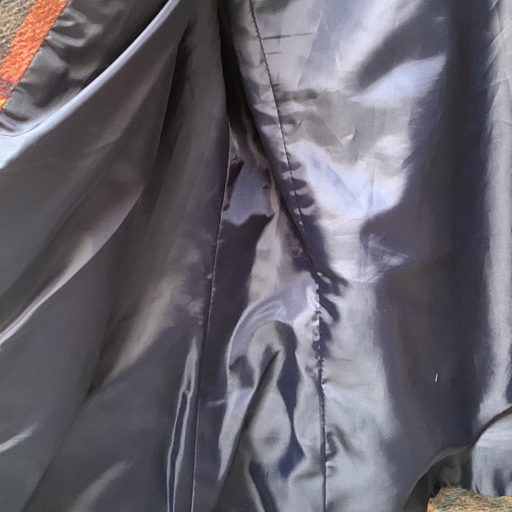 Plaid Fall Jacket. - Picture 11 of 13